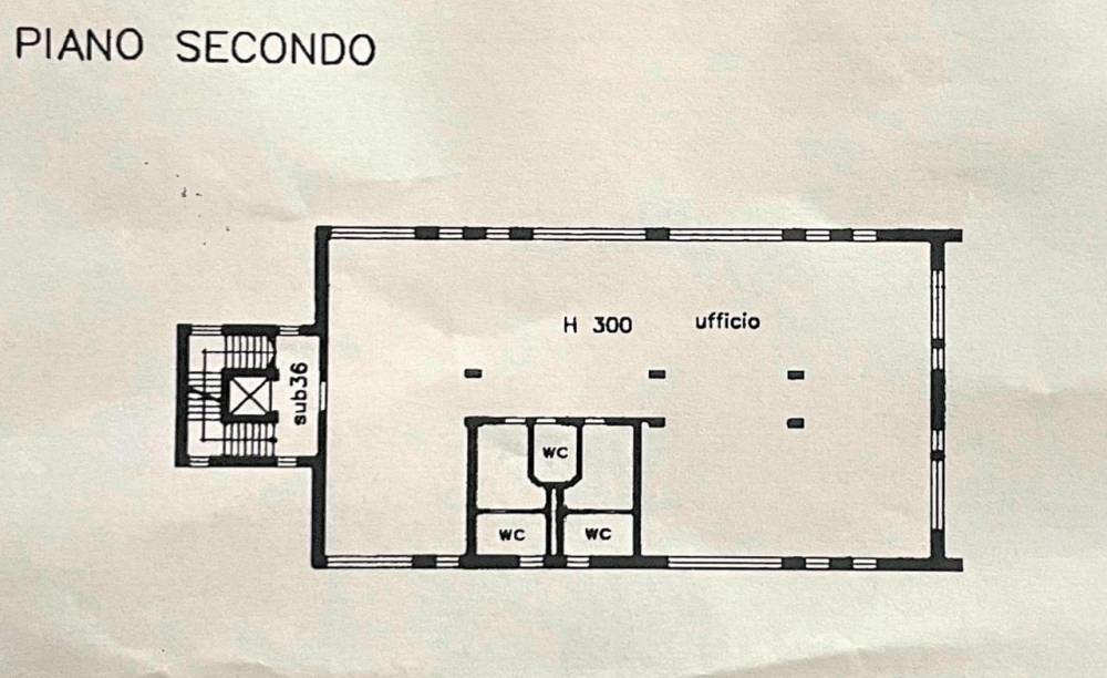 ufficio in vendita a Piacenza in zona Farnesiana