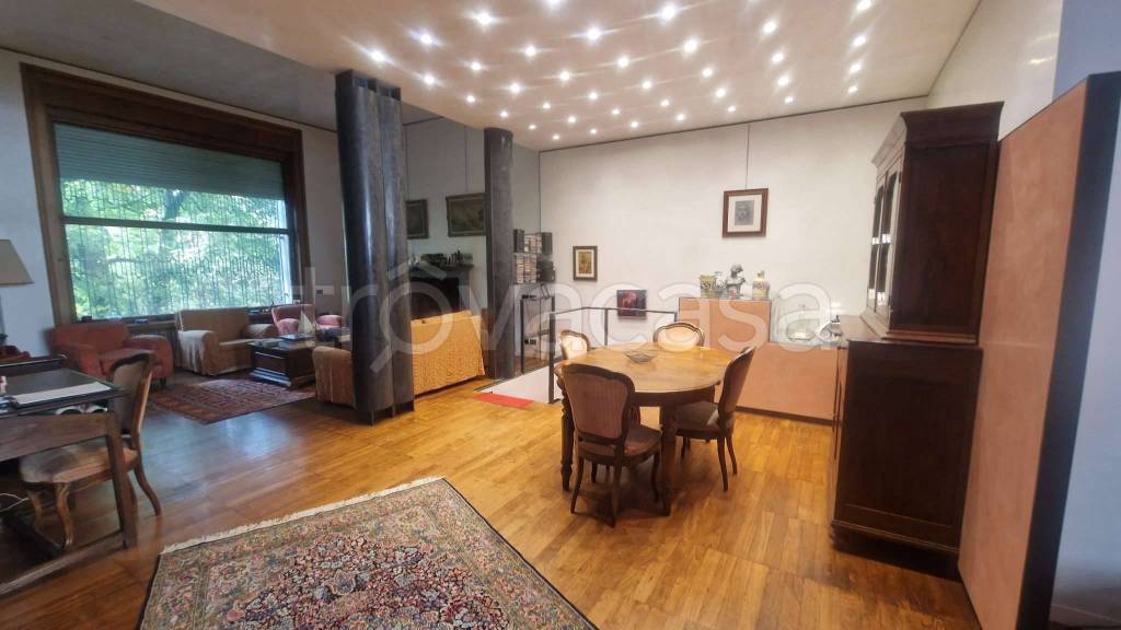 appartamento in vendita a Piacenza in zona Centro Storico