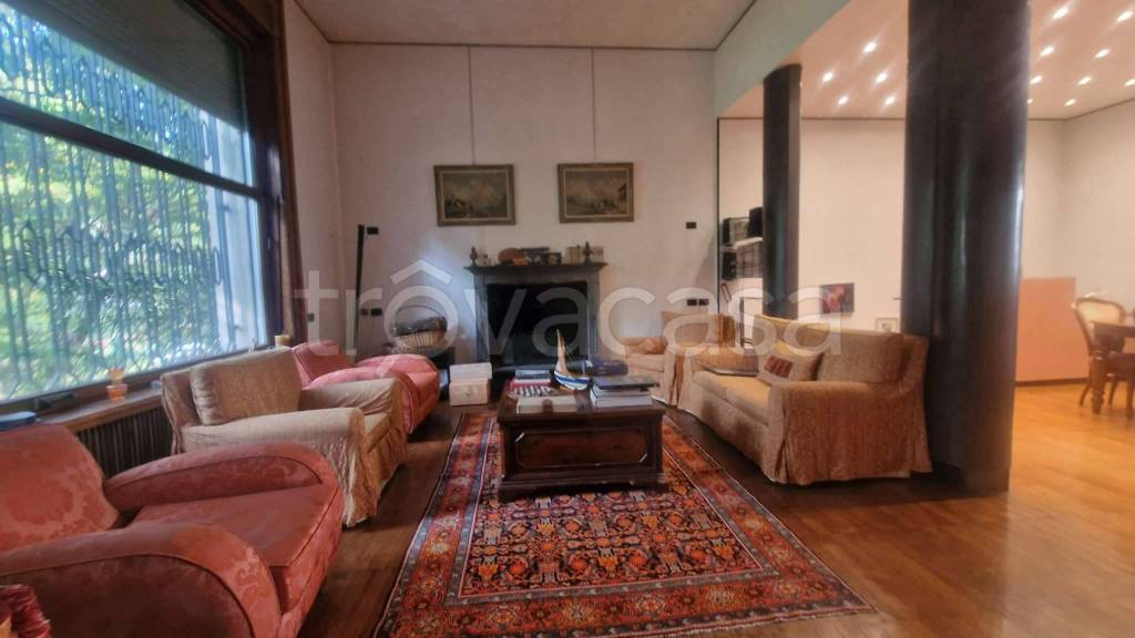 appartamento in vendita a Piacenza in zona Centro Storico