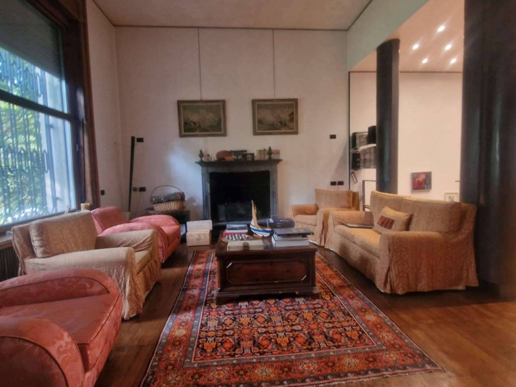 appartamento in vendita a Piacenza in zona Centro Storico