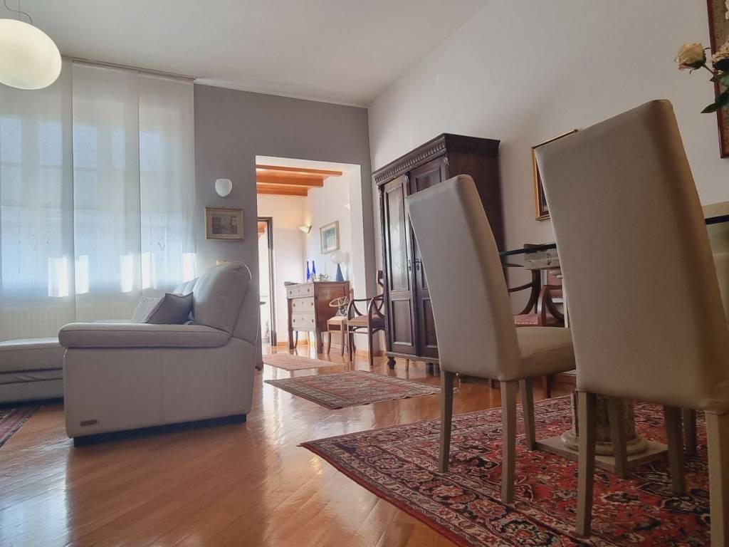 appartamento in vendita a Piacenza