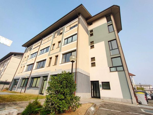 ufficio in vendita a Piacenza in zona Stadio