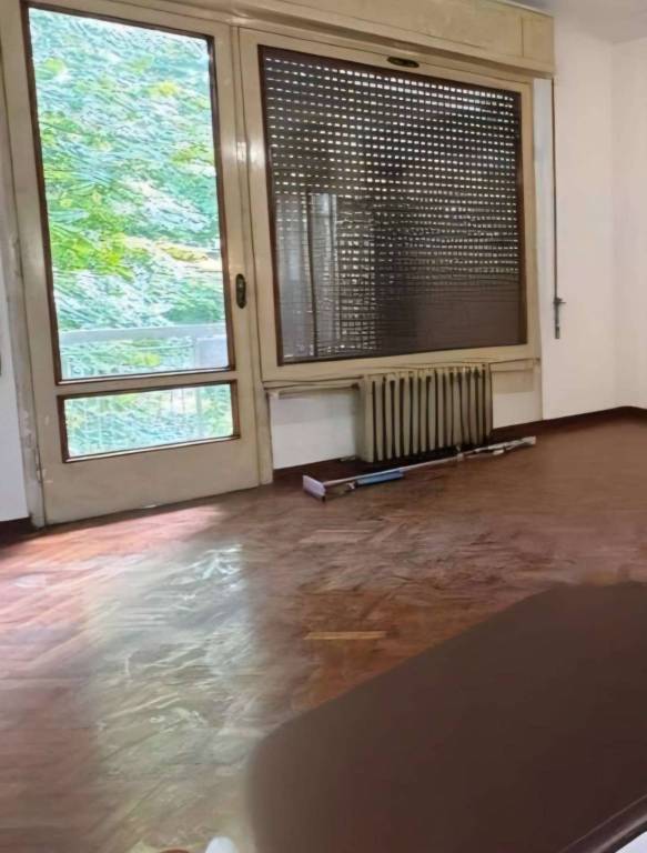 casa indipendente in vendita a Piacenza in zona Infrangibile