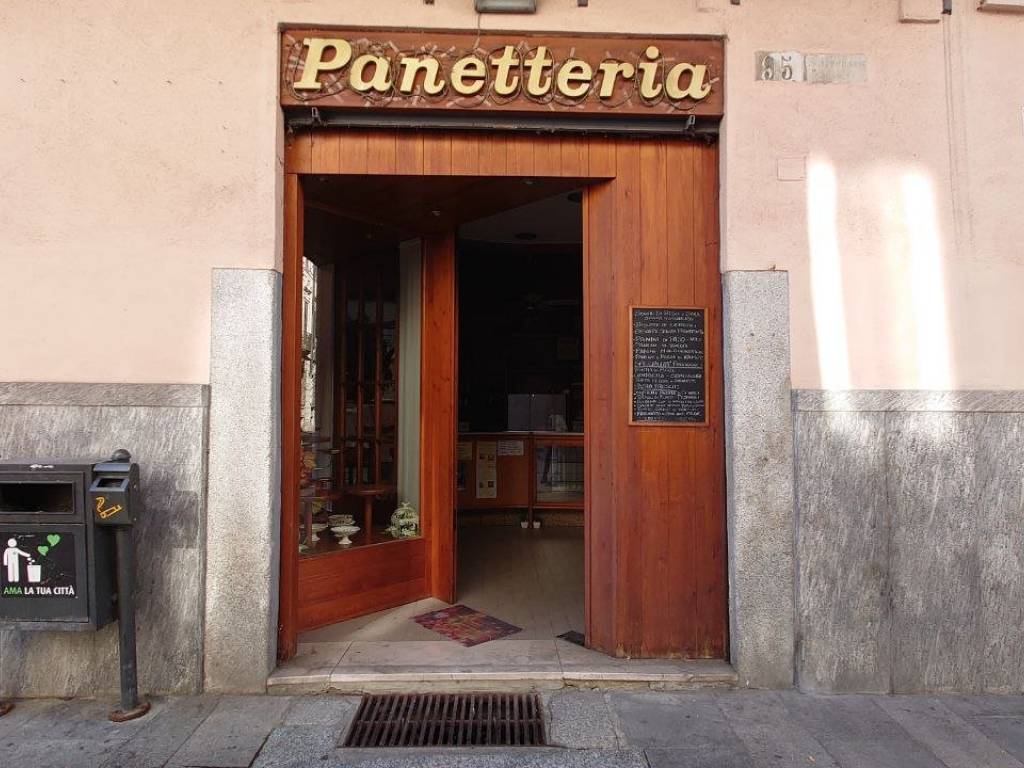 negozio in vendita a Piacenza in zona Centro Storico