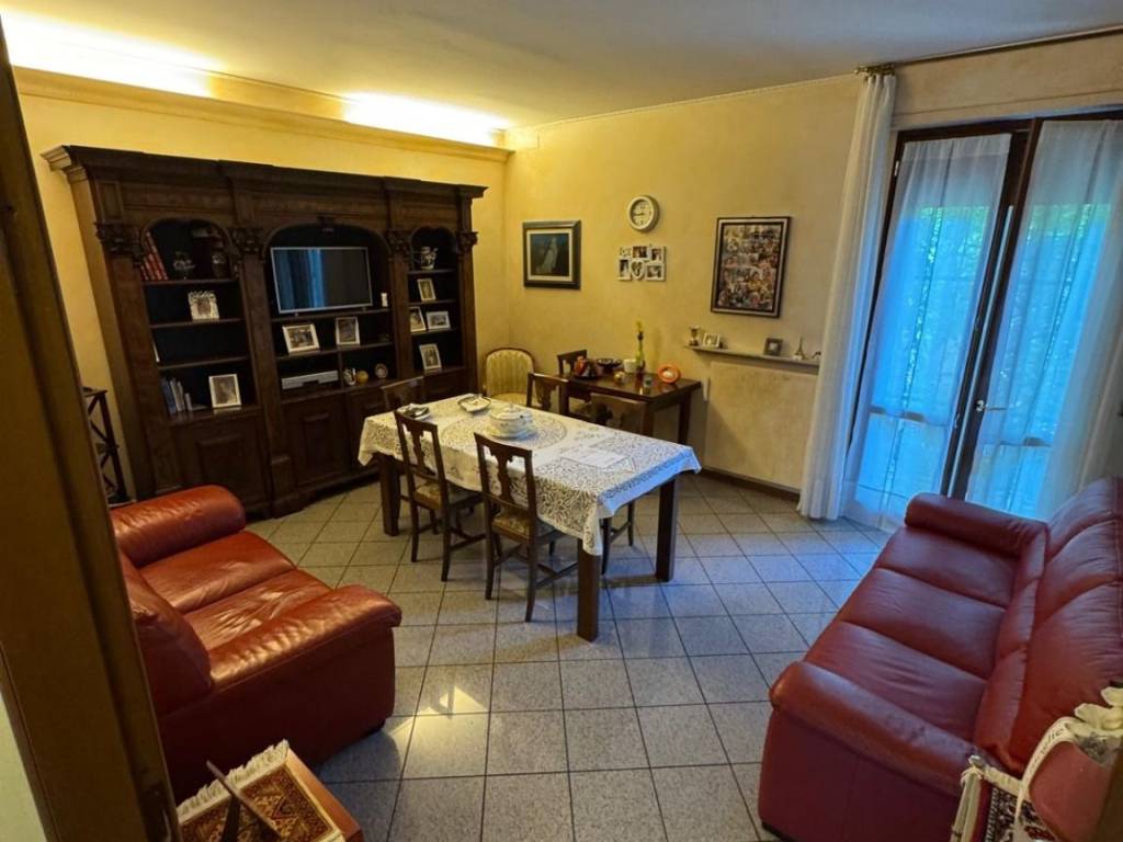 appartamento in vendita a Piacenza in zona Stadio