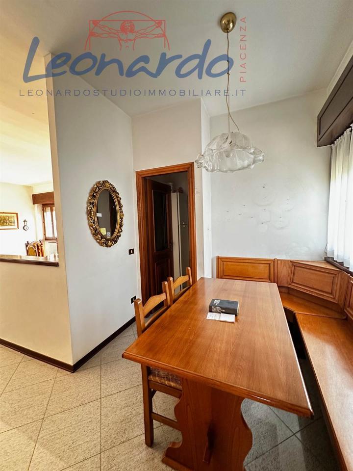 appartamento in vendita a Piacenza in zona Infrangibile