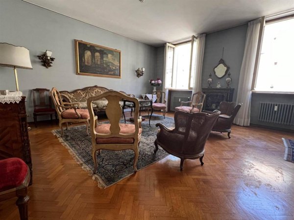 appartamento in vendita a Piacenza in zona Centro Storico