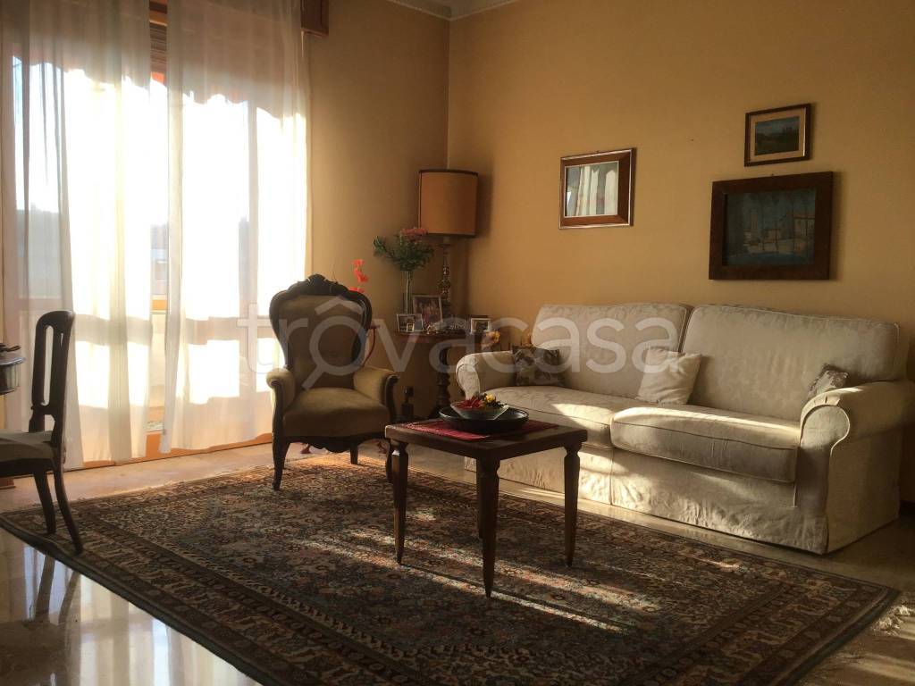 appartamento in vendita a Piacenza in zona Stadio