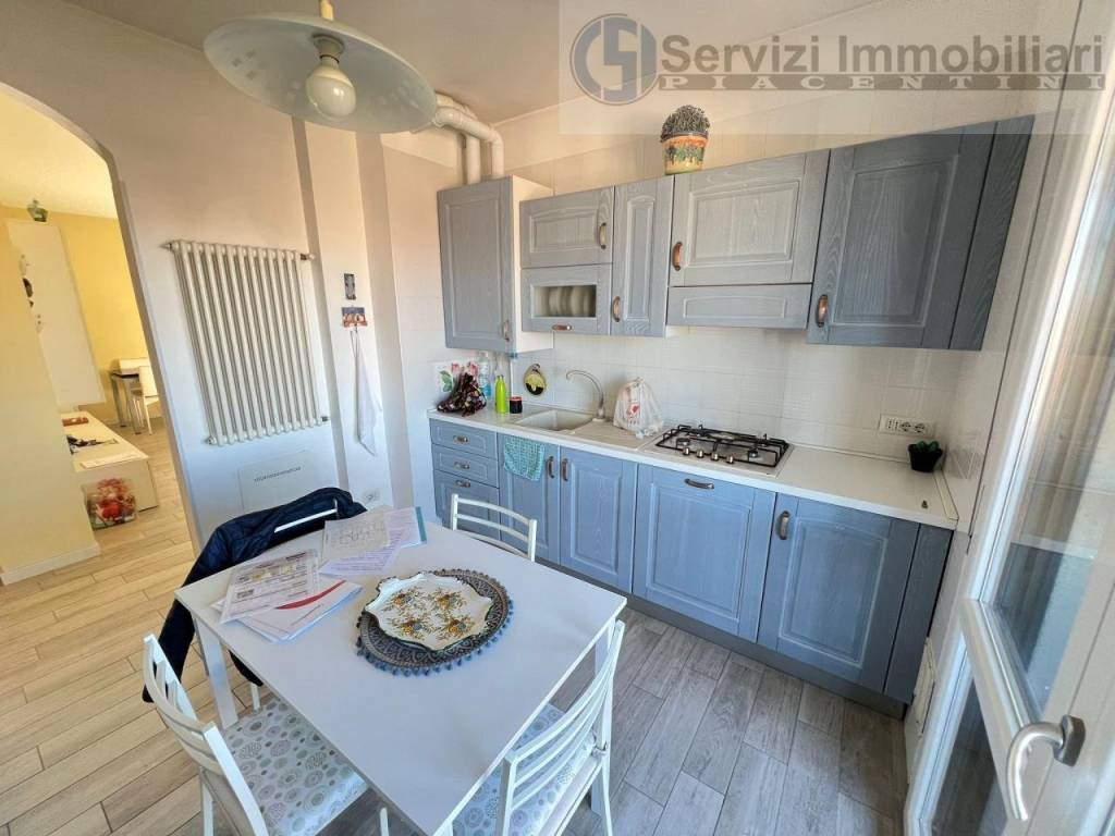 appartamento in vendita a Piacenza in zona Farnesiana