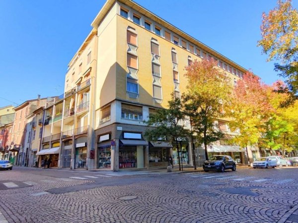 negozio in vendita a Piacenza