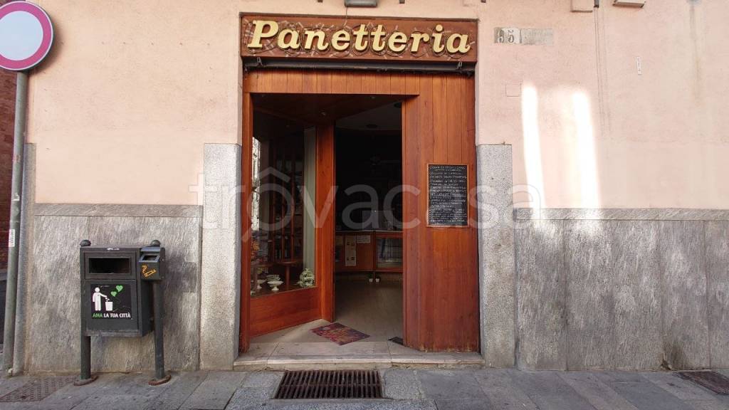 negozio in vendita a Piacenza in zona Centro Storico