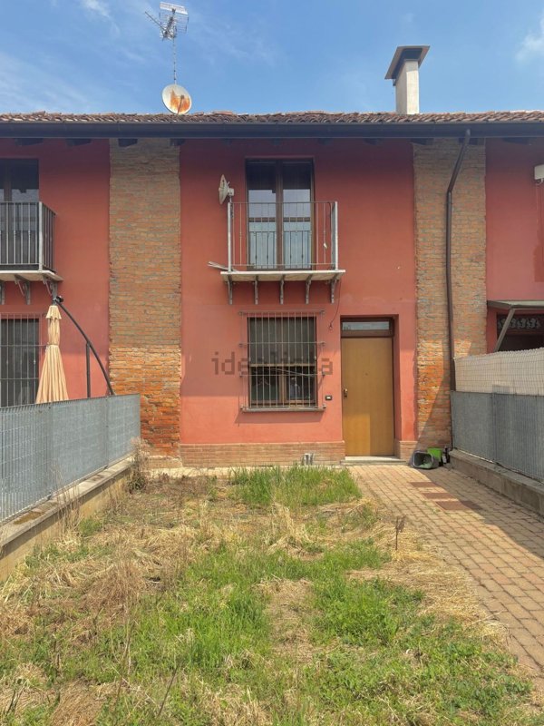 casa indipendente in vendita a Piacenza in zona Baia del Re