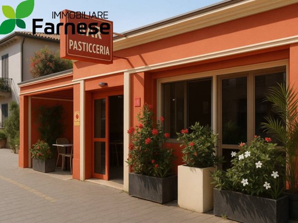 negozio in vendita a Piacenza in zona Stadio