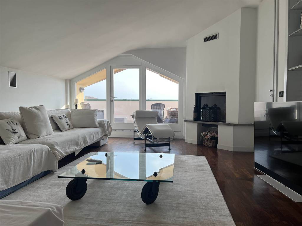 appartamento in vendita a Piacenza in zona Infrangibile