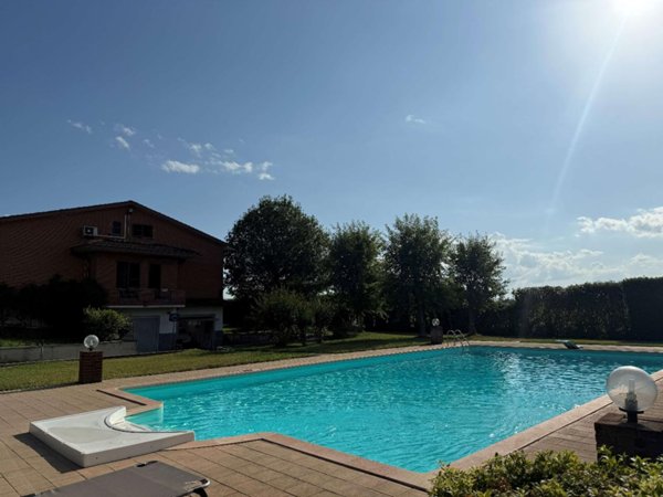 casa indipendente in vendita a Piacenza in zona Belvedere / Quartiere Duemila