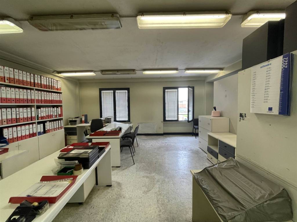 ufficio in vendita a Piacenza in zona Caorsana