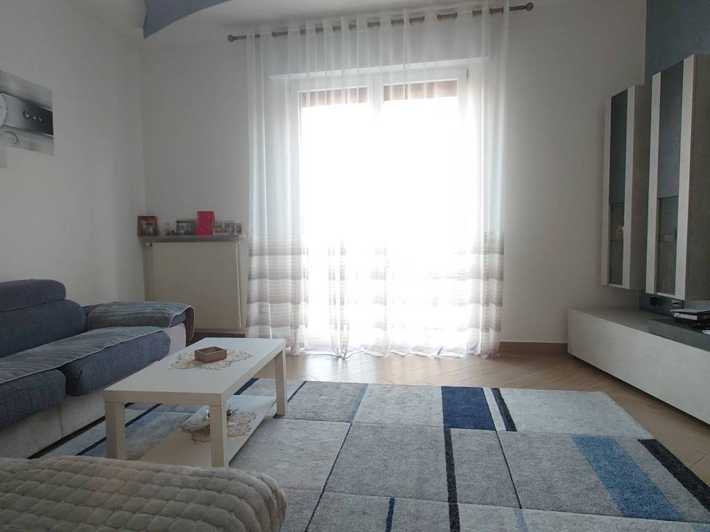 appartamento in vendita a Piacenza in zona Stadio