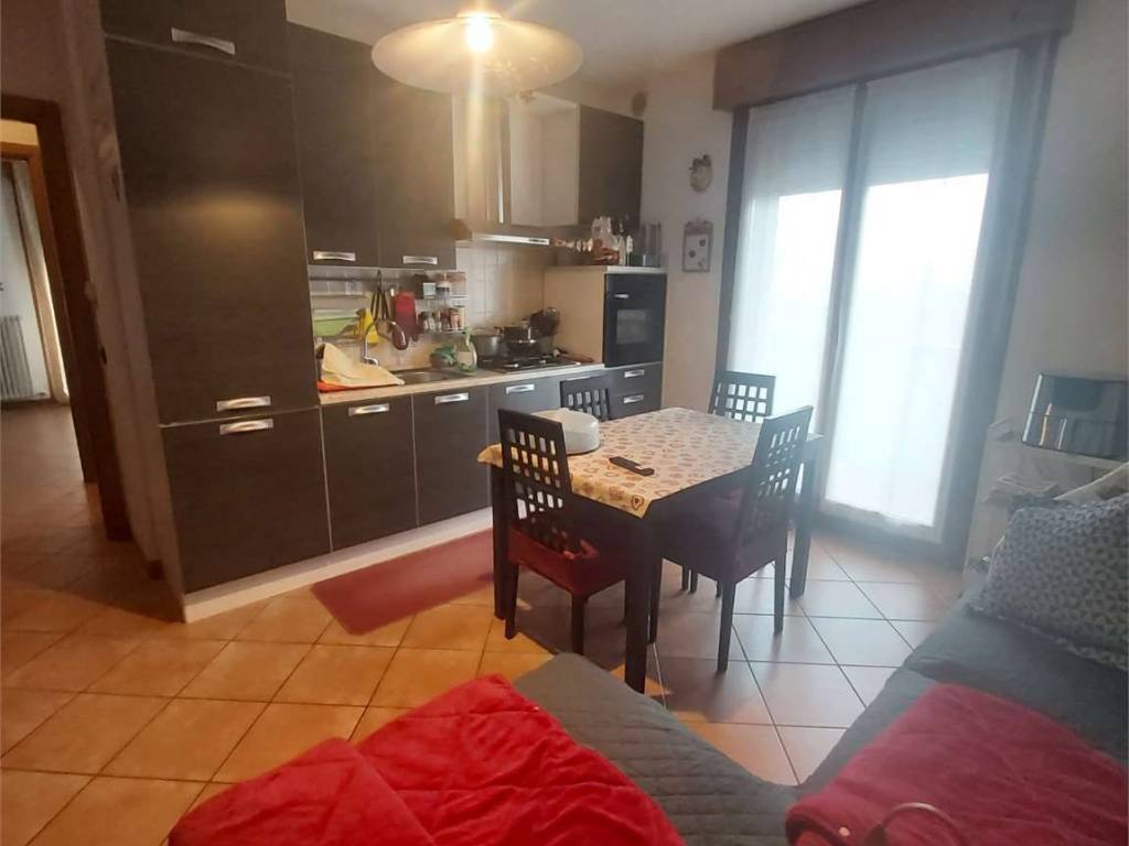 appartamento in vendita a Piacenza in zona Farnesiana