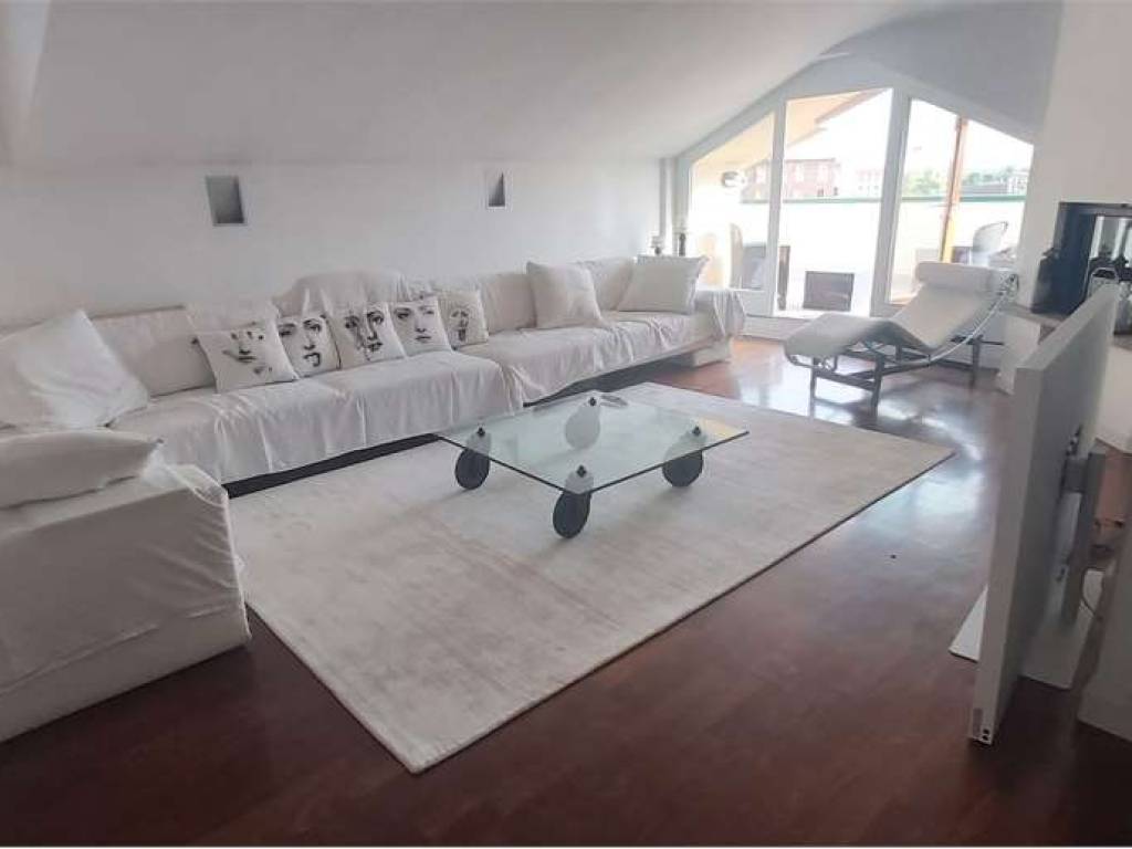 appartamento in vendita a Piacenza in zona Infrangibile