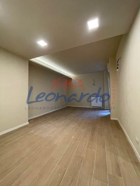 appartamento in vendita a Piacenza in zona Barriera Genova