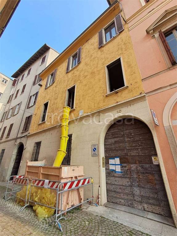 appartamento in vendita a Piacenza in zona Centro Storico