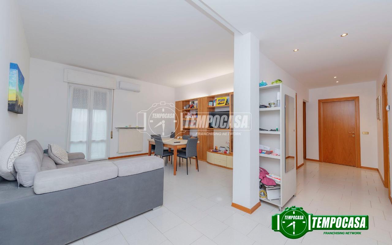 appartamento in vendita a Piacenza in zona Baia del Re