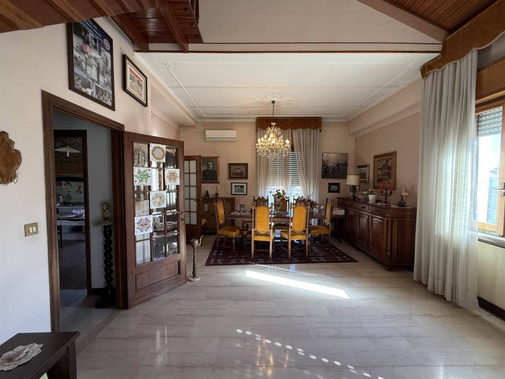 appartamento in vendita a Piacenza in zona Stadio