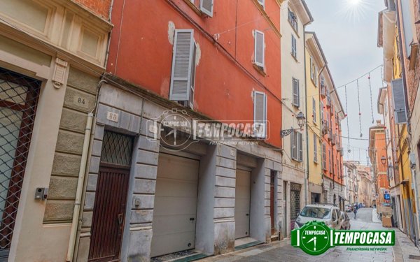 appartamento in vendita a Piacenza in zona Centro Storico