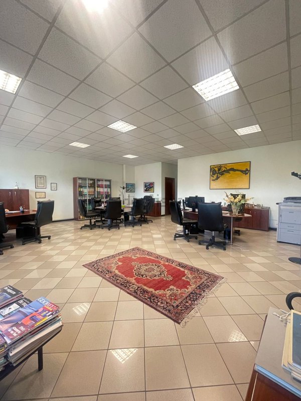 ufficio in vendita a Piacenza