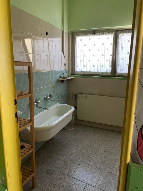 locale di sgombero in vendita a Piacenza in zona Borghetto