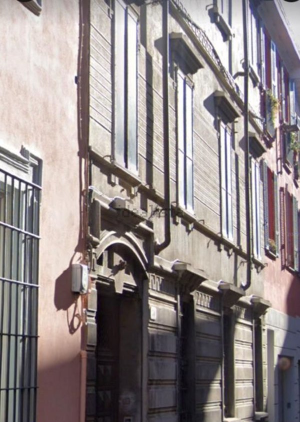 intera palazzina in vendita a Piacenza in zona Centro Storico