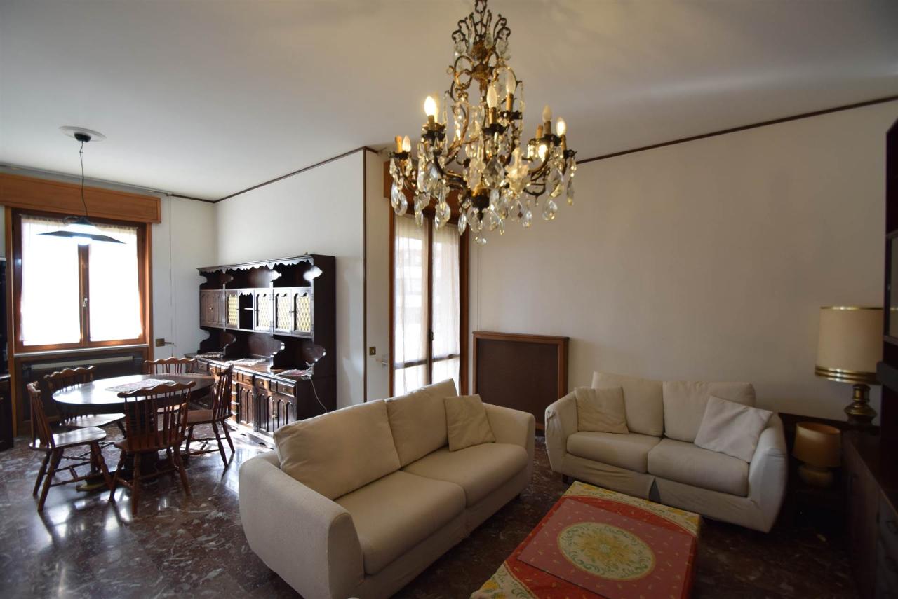 appartamento in vendita a Piacenza in zona Barriera Genova