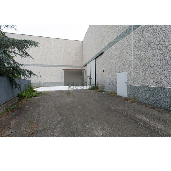 capannone in vendita a Piacenza