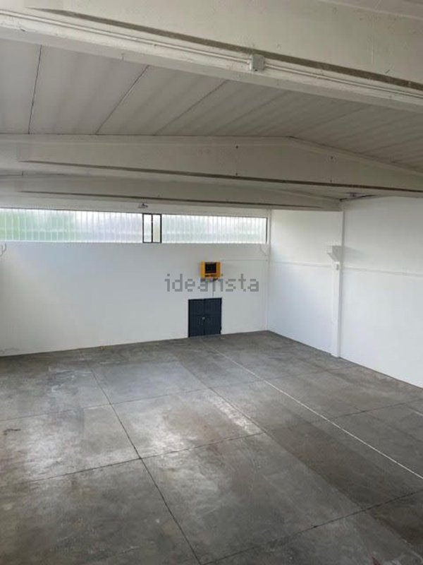 ufficio in vendita a Piacenza in zona Veggioletta