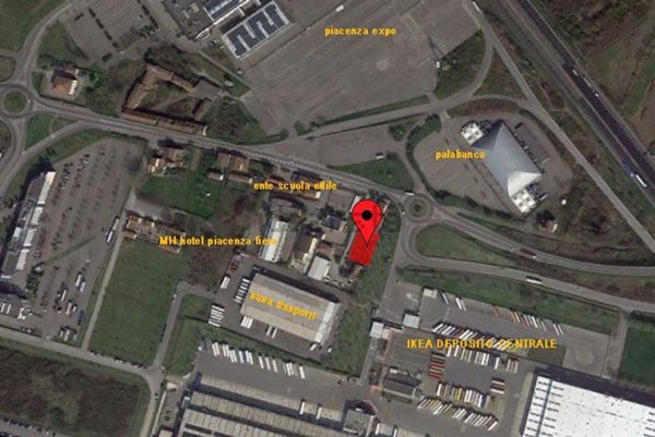 terreno edificabile in vendita a Piacenza in zona Roncaglia / Fossadello