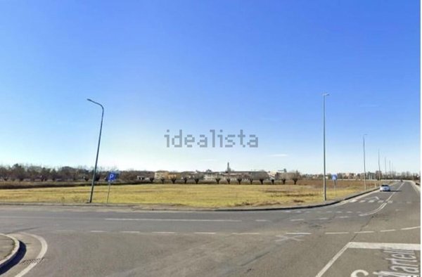terreno edificabile in vendita a Piacenza in zona Montale