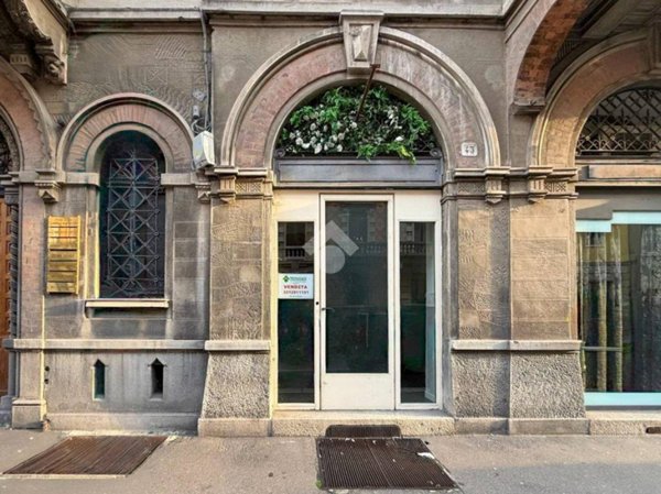 negozio in vendita a Piacenza in zona Centro Storico