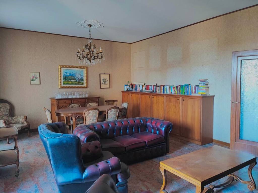 appartamento in vendita a Piacenza in zona Stadio