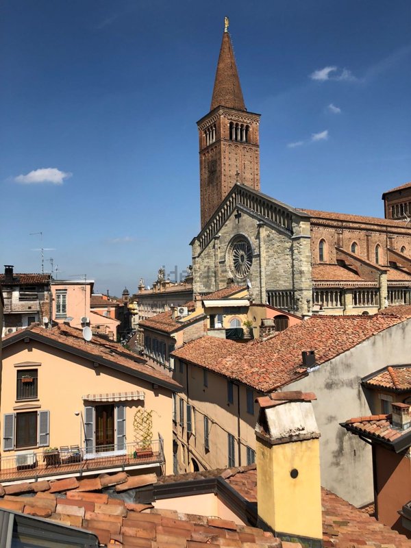 appartamento in vendita a Piacenza in zona Centro Storico