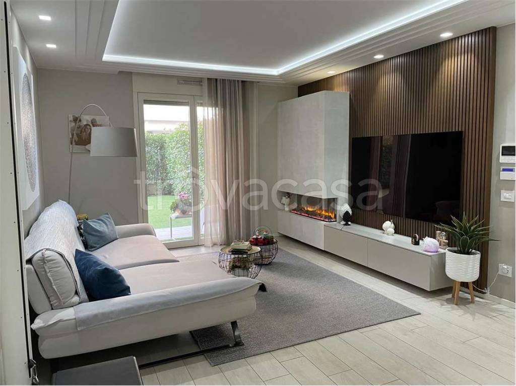 appartamento in vendita a Piacenza in zona Stadio