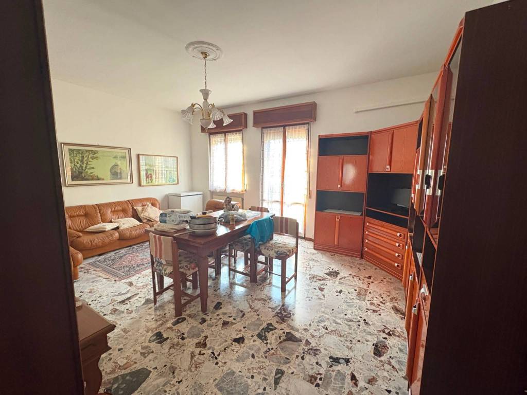 appartamento in vendita a Piacenza in zona Belvedere / Quartiere Duemila