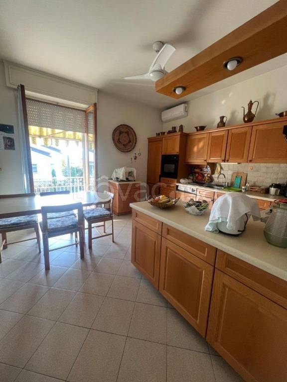 casa indipendente in vendita a Piacenza