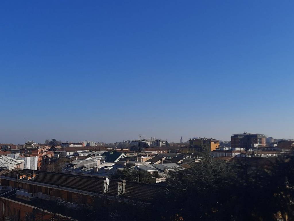 appartamento in vendita a Piacenza in zona Infrangibile