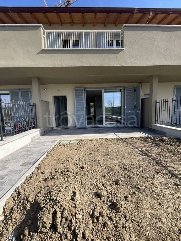 casa indipendente in vendita a Piacenza in zona Belvedere / Quartiere Duemila