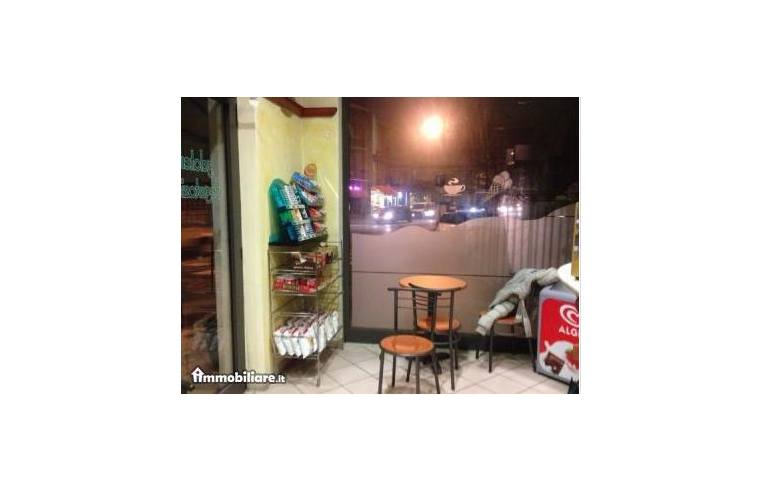 negozio in vendita a Piacenza in zona Belvedere / Quartiere Duemila