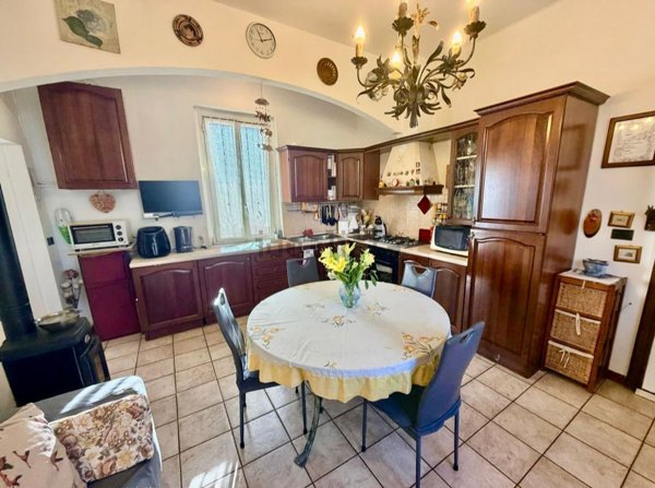 appartamento in vendita a Piacenza in zona Roncaglia / Fossadello