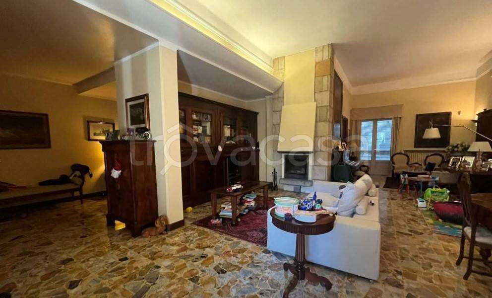 casa indipendente in vendita a Piacenza