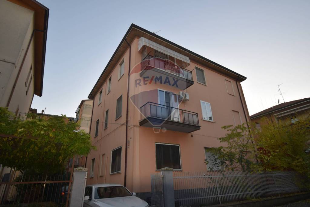 appartamento in vendita a Piacenza in zona Centro Storico