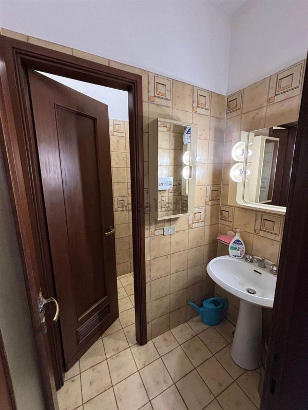 ufficio in vendita a Piacenza in zona Baia del Re