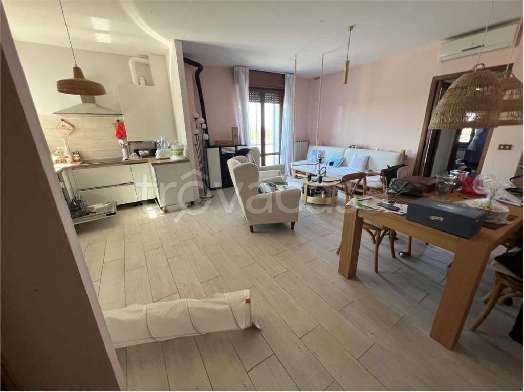 appartamento in vendita a Piacenza in zona Veggioletta